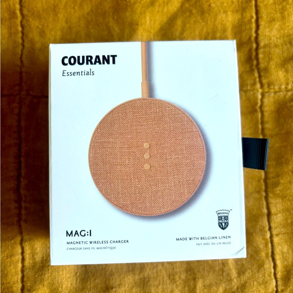 Courant Essentials MAG 1 Phone Charger NWOT